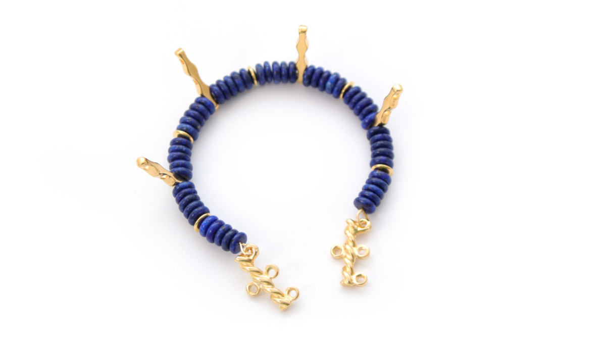 Memory bracelet with Lapis Lazuli beads : Step 2 Memory bracelet with Lapis Lazuli beads : Step 2