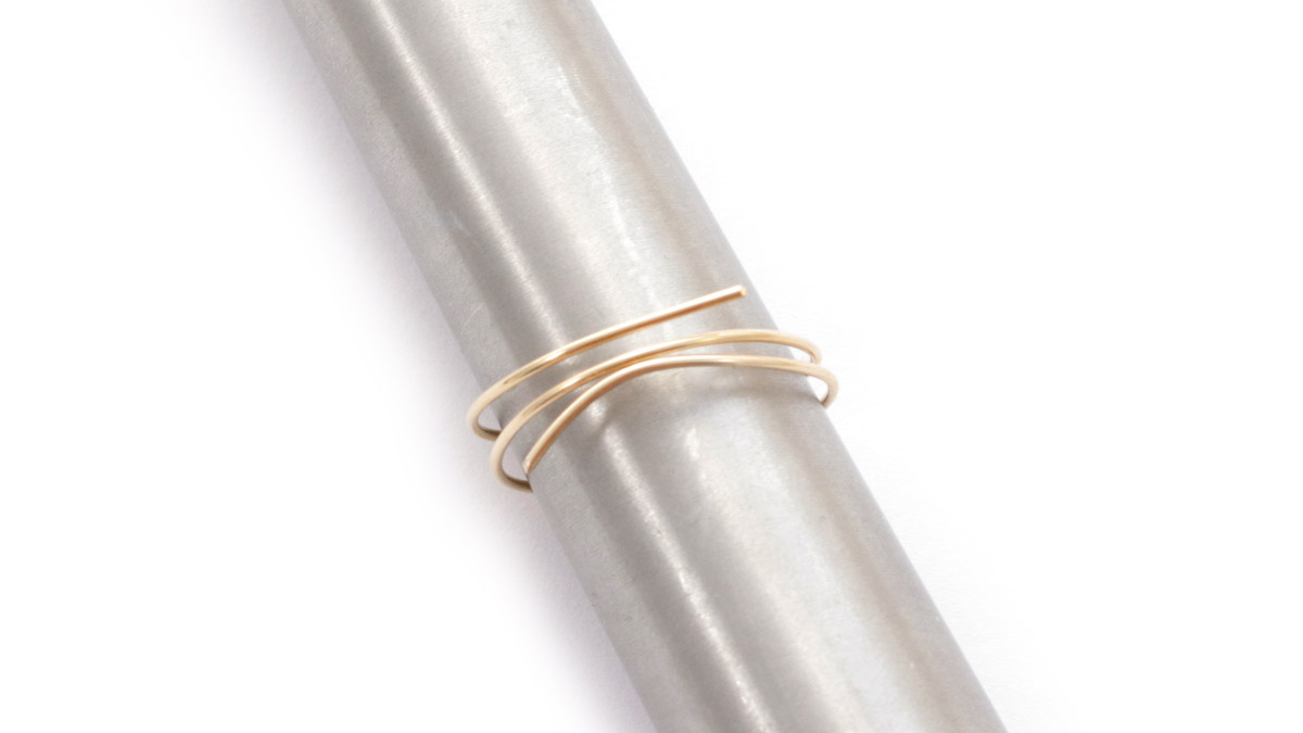 Create your own gold filled wire and gemstone ring : Step 1