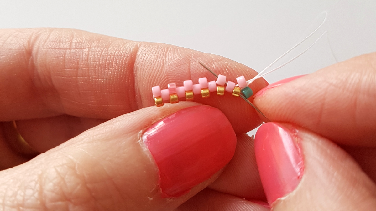 Delica Miyuki peyote weaving ice diagram : Step 5