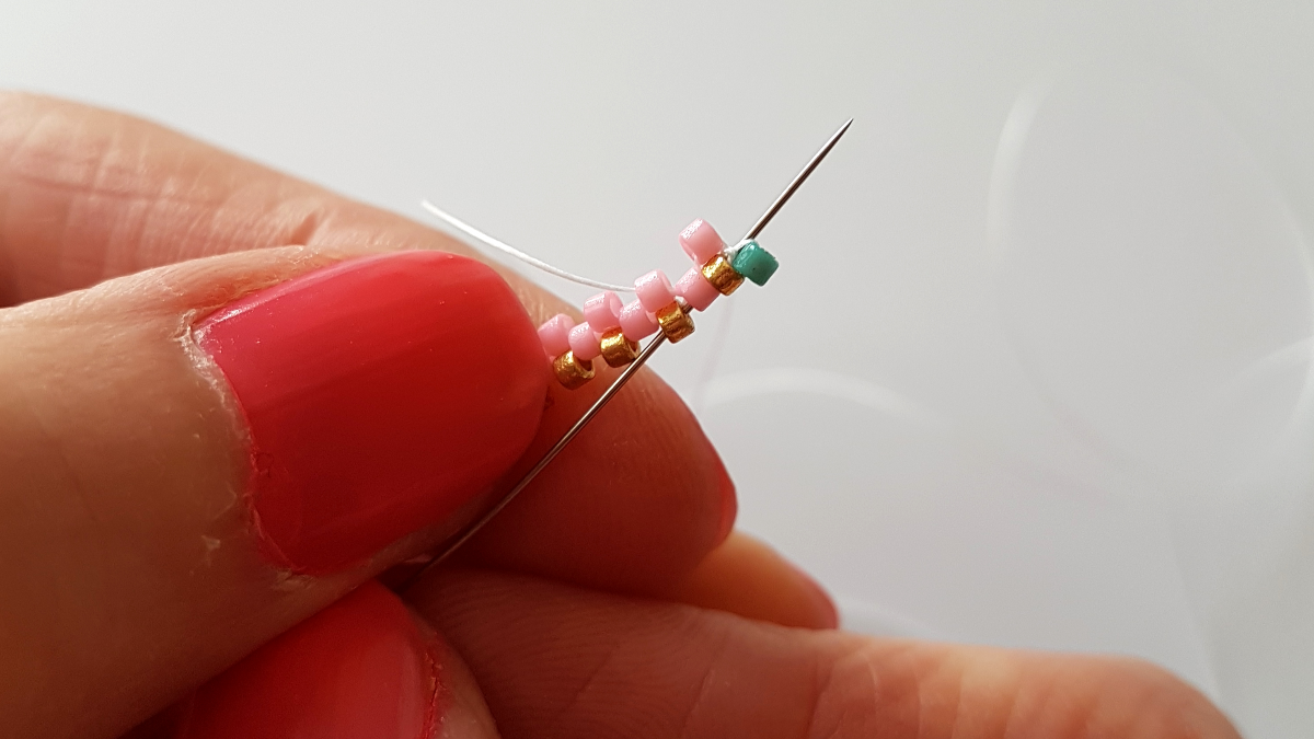 Delica Miyuki peyote weaving ice diagram : Step 6