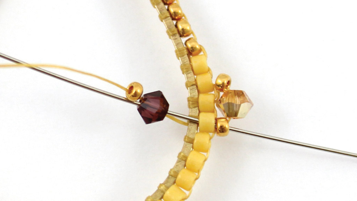 Brick Stitch drop earrings with Miyuki crystals and beads : Step 6