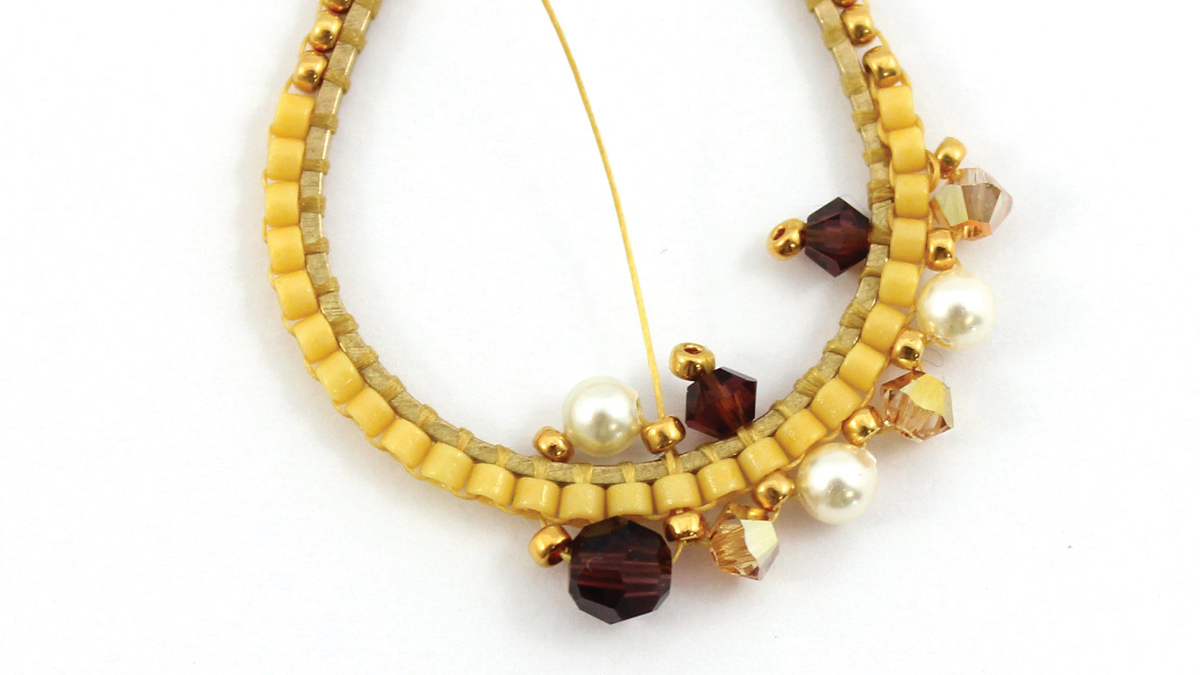 Brick Stitch drop earrings with Miyuki crystals and beads : Step 8