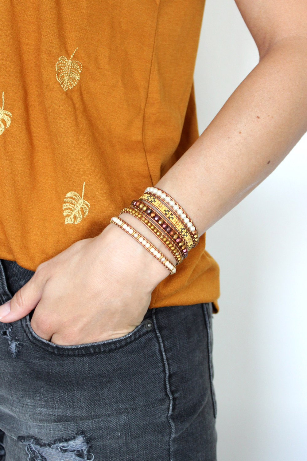 Schema  Wrap bracelet multiranks with leather cord