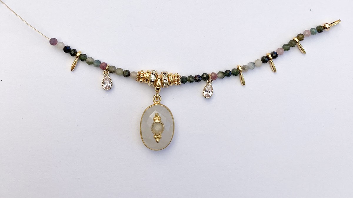 DIY : Tourmaline gemstone bracelet : Step 7