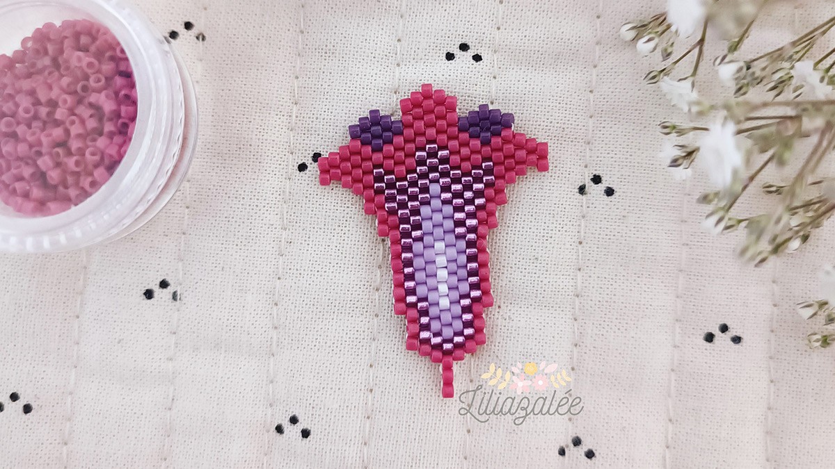 DIY Pansy flowers weaving with Miyuki beads brickstitch technique : Step 3