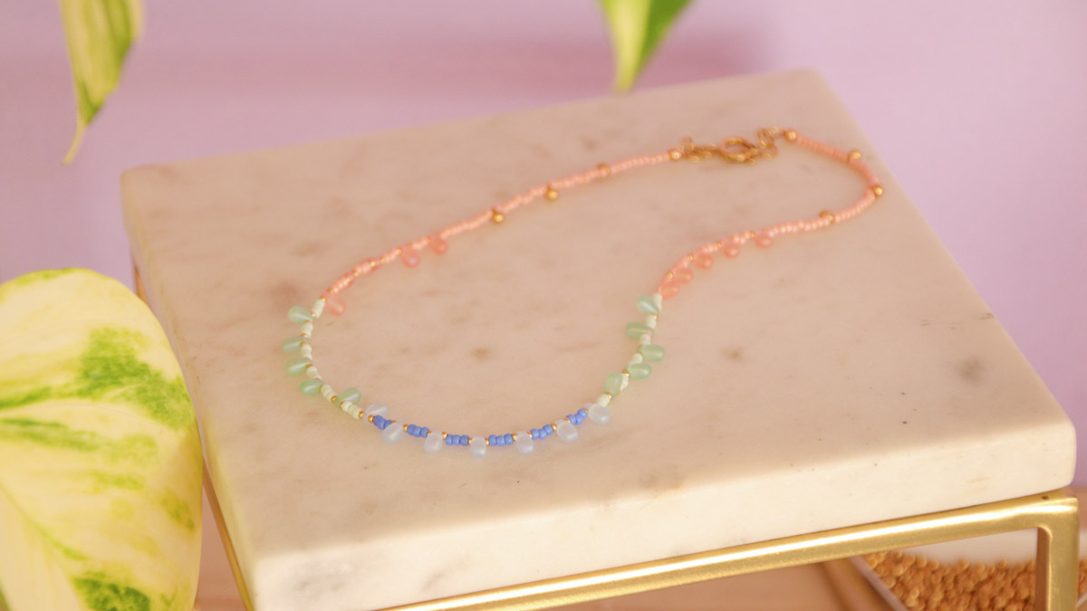 Schema  Miyuki beads necklace in seed beads and Long Drop Pastel