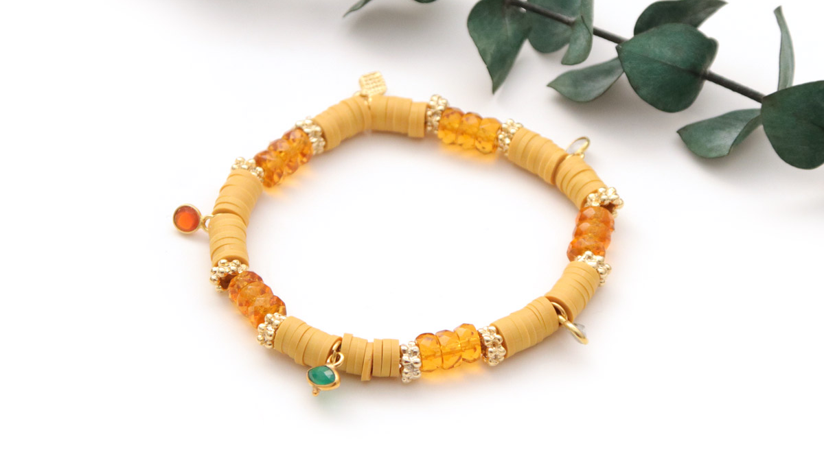 Heishi bracelets with gemstone beads Indian Agates : Step 2