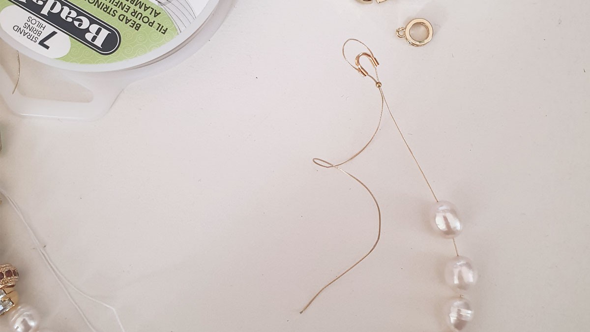 Evening necklace for women with Aurora crystals : Step 2