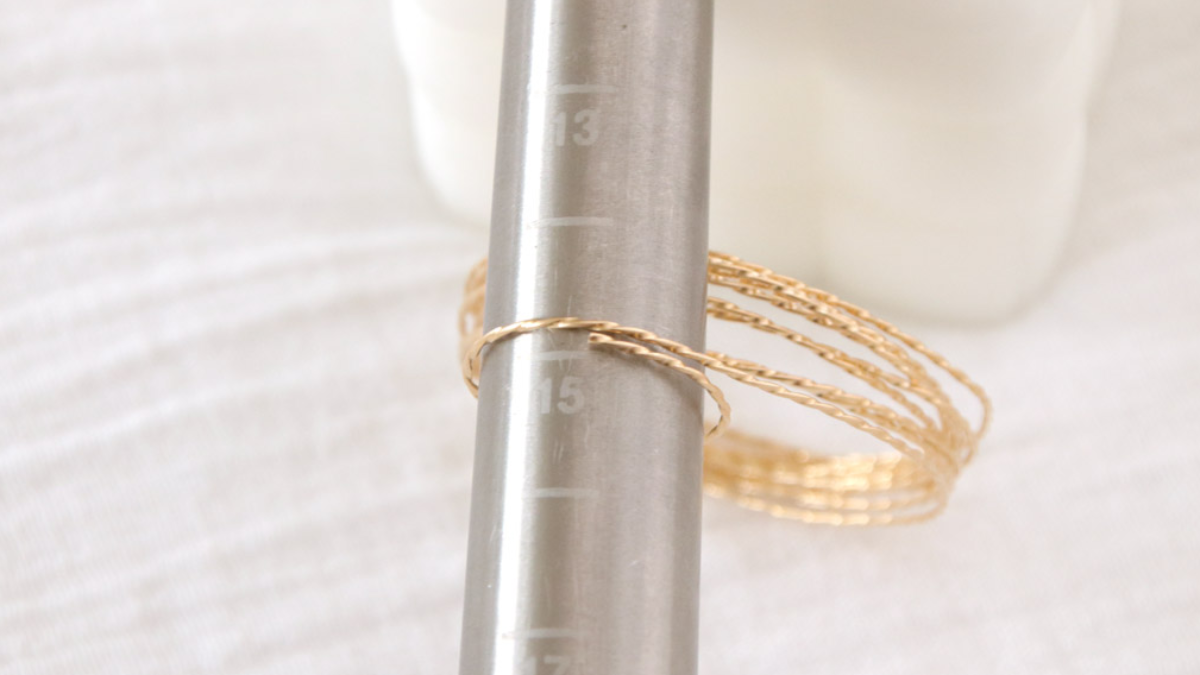 Tuto Rings with Natural Stones twisted wire gold filled : Step 1
