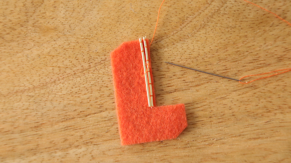 Christmas gift tag tutorial Embroidery letter Cannetille : Step 4