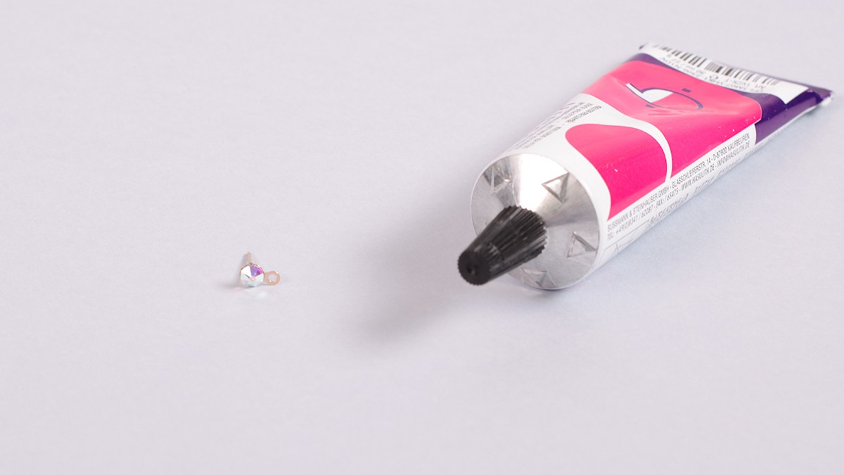 Gold chains and PureCrystal hearts earrings tutorial : Step 1 Gold chains and PureCrystal hearts earrings tutorial : Step 1