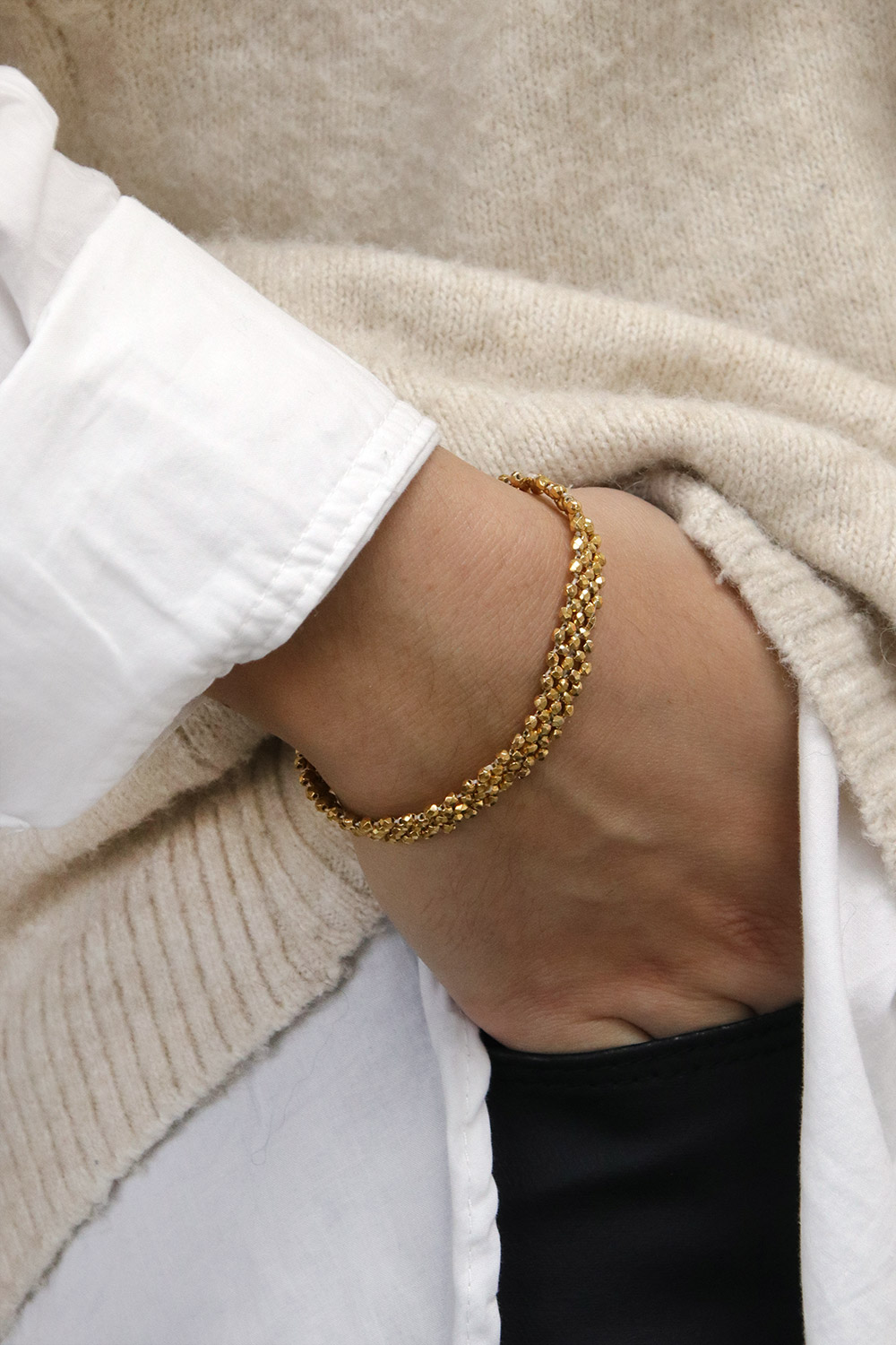 Schema  Elastic bracelet with gold beads RAW Right Angle Weave