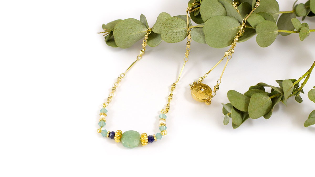 Schema  Freshwater pearl and gemstone necklace tutorial