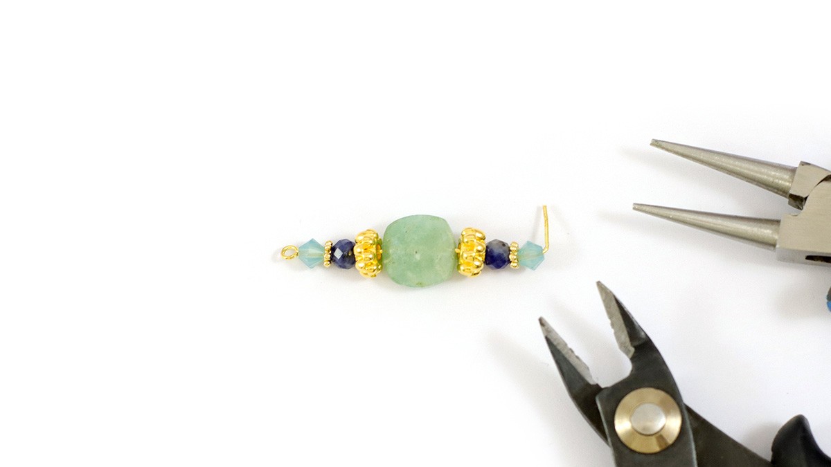 Freshwater pearl and gemstone necklace tutorial : Step 3