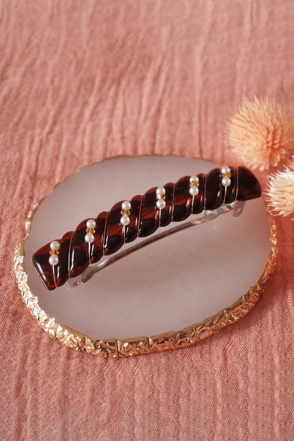 Schema DIY Turtle scale barrette with pearly beads Schema DIY Turtle scale barrette with pearly beads