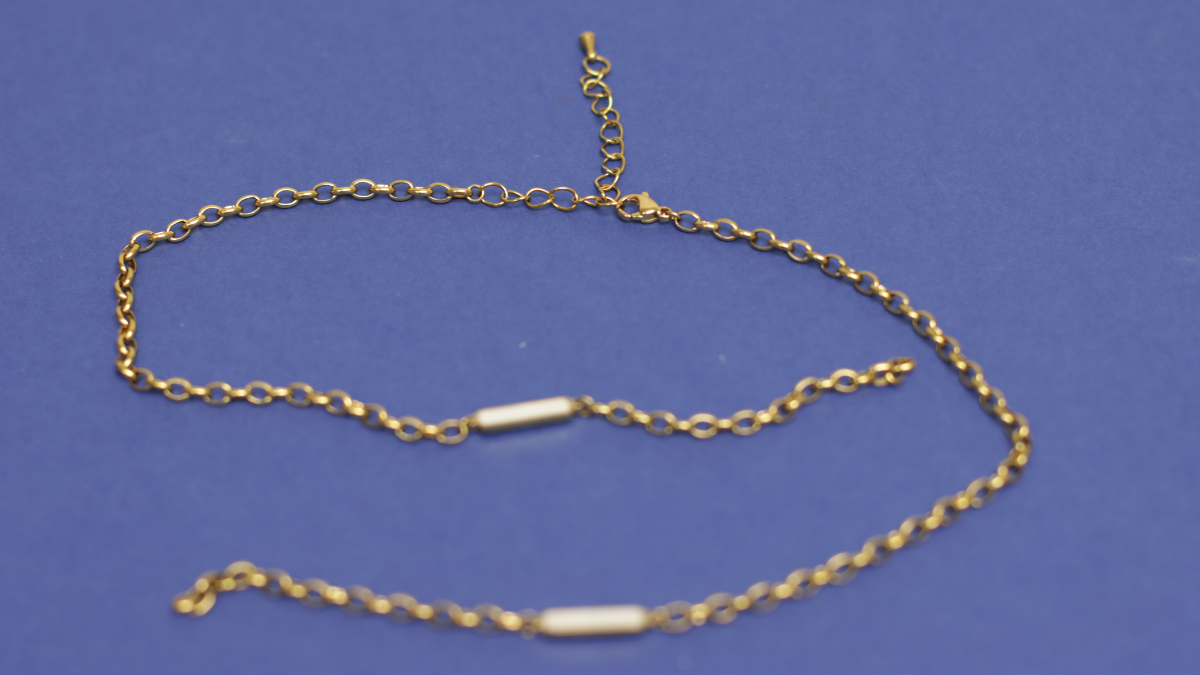 DIY Stainless steel necklace with coffee bean link and mother of pearl insert : Step 5