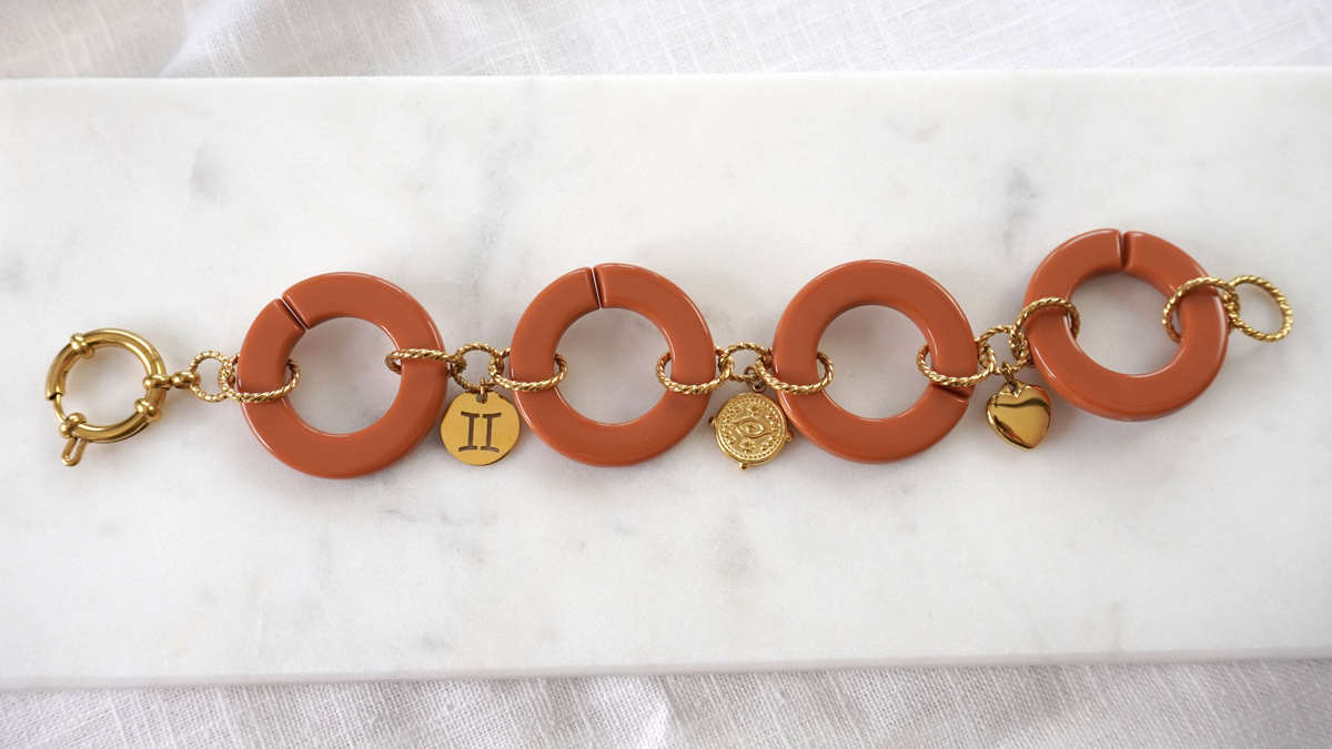 Bracelet Big Links stainless steel and acrylic gilded : Step 5