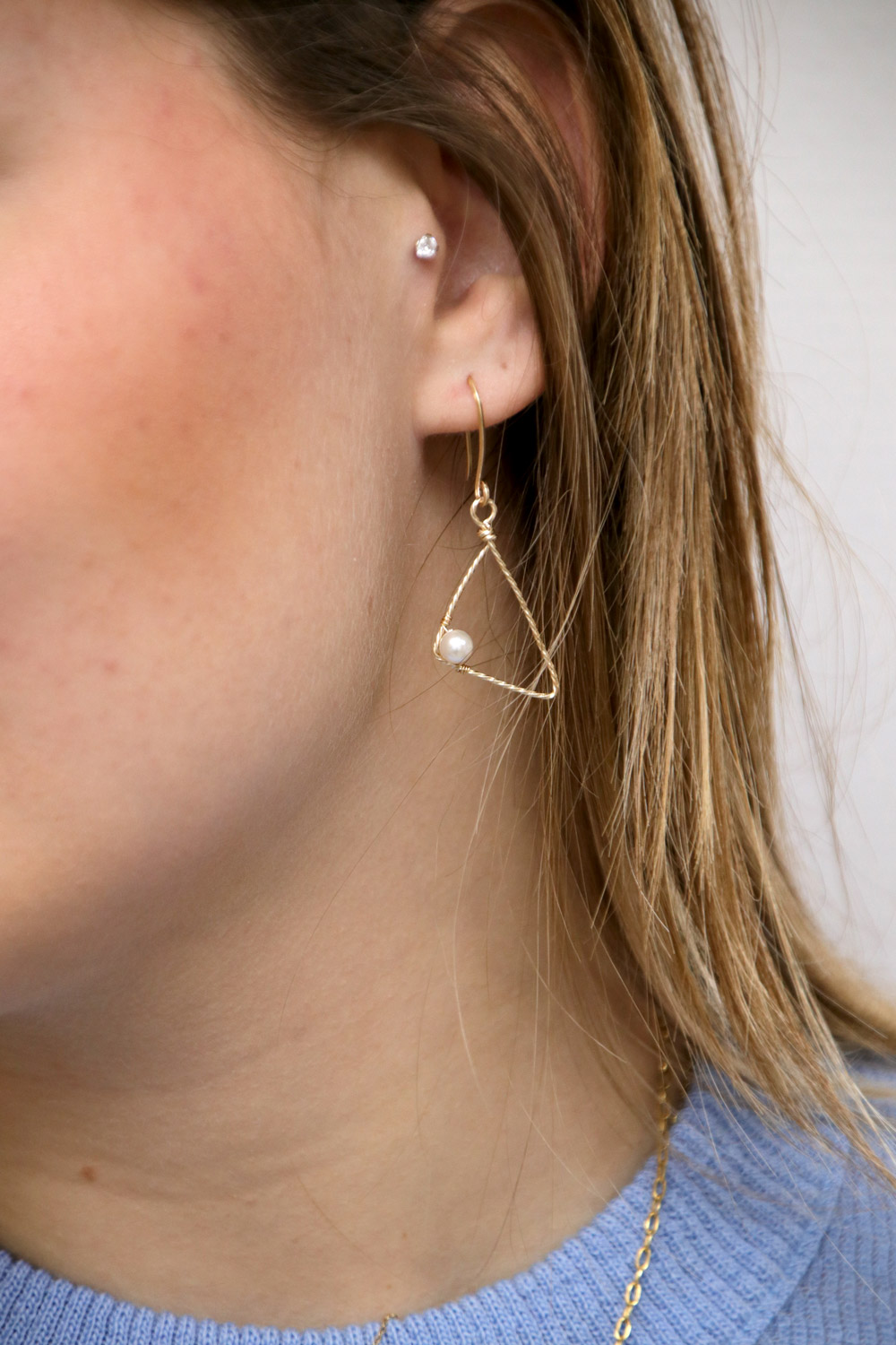 Schema  Shaping copper wire to make earrings