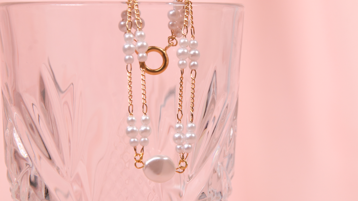 Mother of pearl chain and beads bracelet Mother of pearl chain and beads bracelet