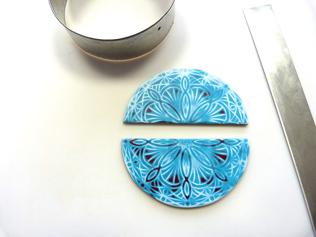 polymer clay necklace with mandala and pompons : Step 5
