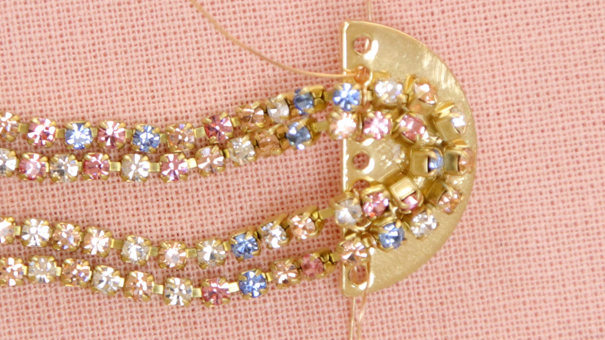 Arch shape rhinestone pendant earrings : Step 3