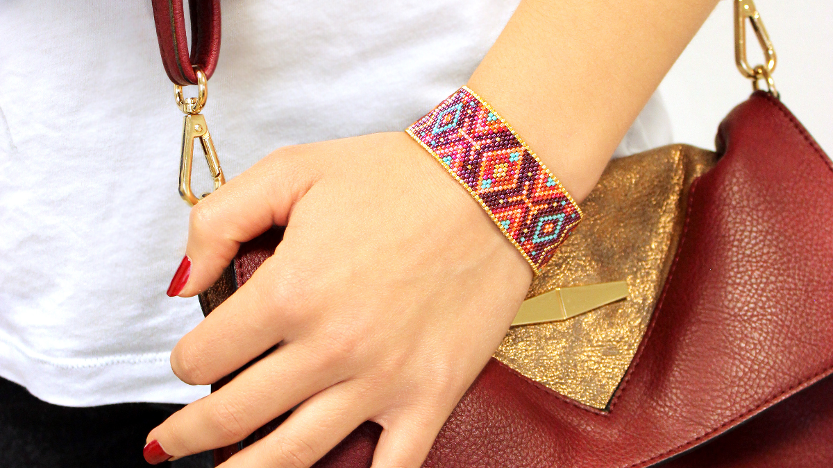 Schema Weaving grid Miyuki Cuff in Odd Peyote Schema Weaving grid Miyuki Cuff in Odd Peyote