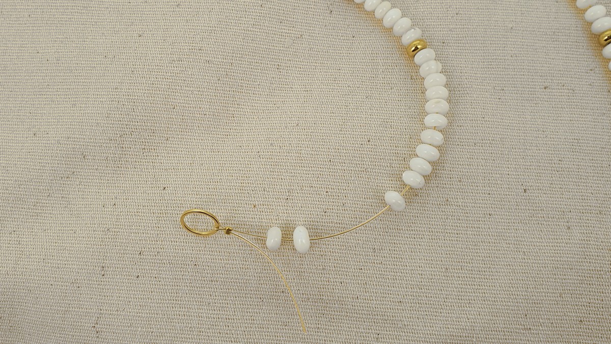 Stainless steel necklace with small flowers in Amazonite : Step 1 Stainless steel necklace with small flowers in Amazonite : Step 1