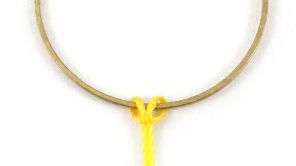 Earrings mix macramé and miyuki : Step 1 Earrings mix macramé and miyuki : Step 1