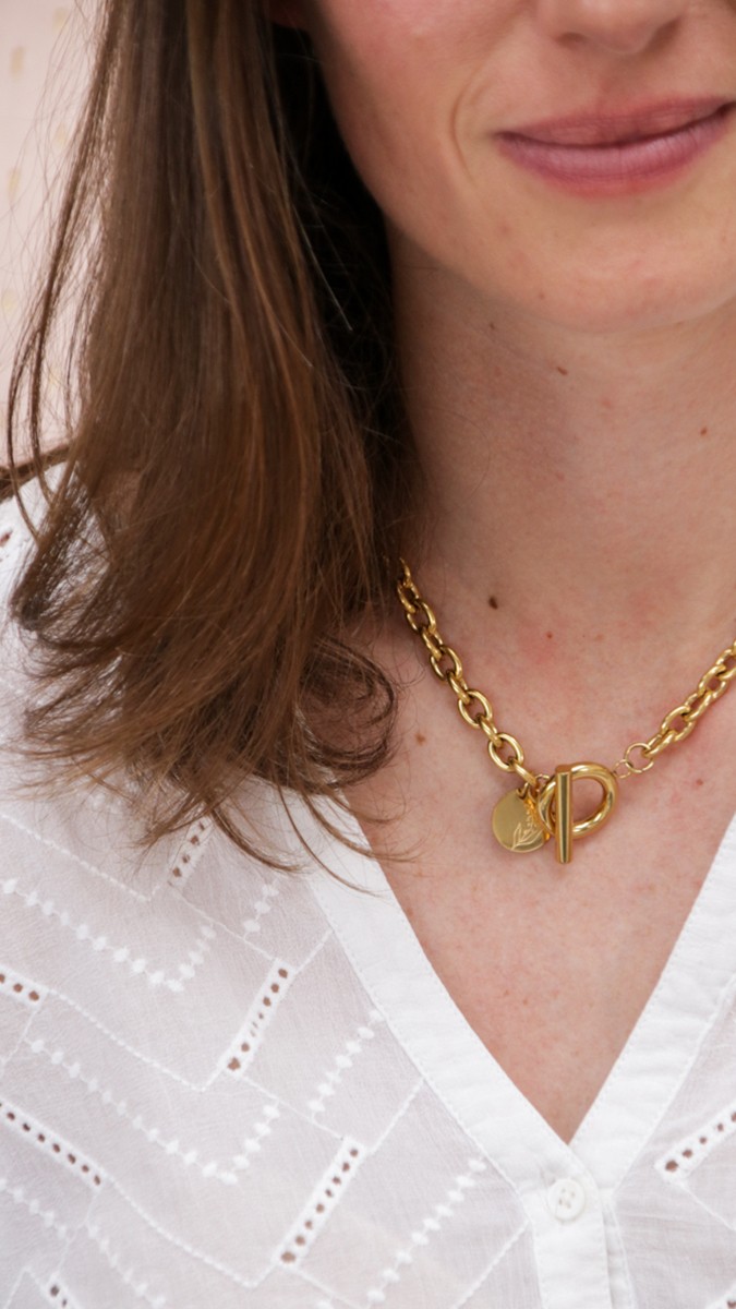 Schema Gold-plated stainless steel bracelet with T-clasp Schema Gold-plated stainless steel bracelet with T-clasp