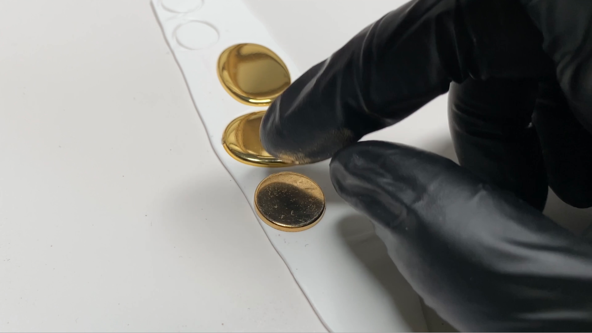 Polymer clay, ink and UV resin pendant earrings : Step 4 Polymer clay, ink and UV resin pendant earrings : Step 4