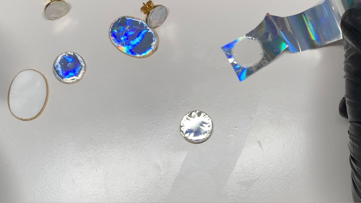 Polymer clay, ink and UV resin pendant earrings : Step 7 Polymer clay, ink and UV resin pendant earrings : Step 7