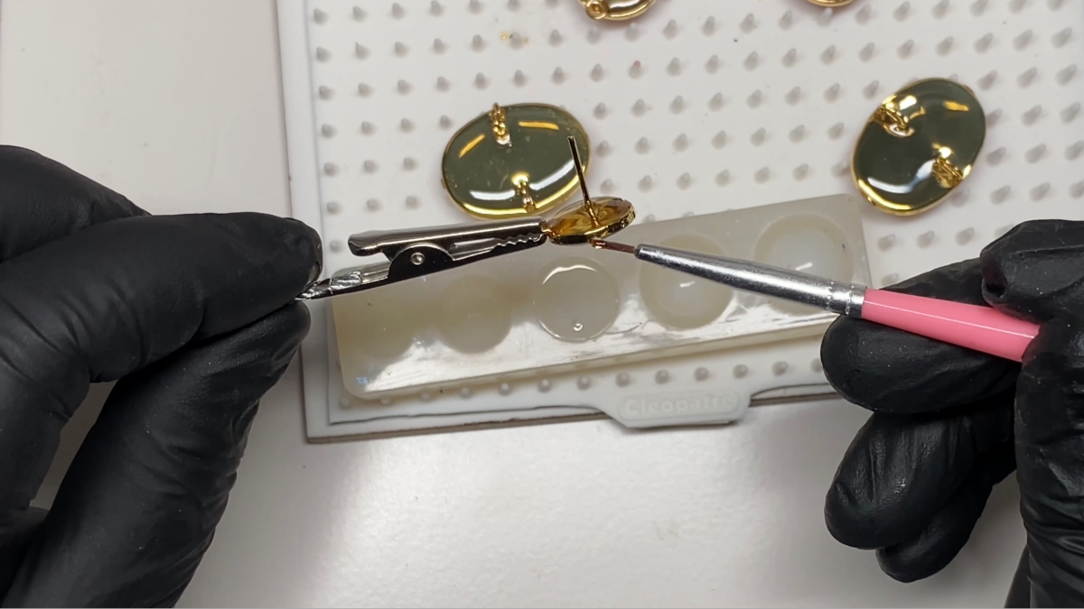 Polymer clay, ink and UV resin pendant earrings : Step 17 Polymer clay, ink and UV resin pendant earrings : Step 17