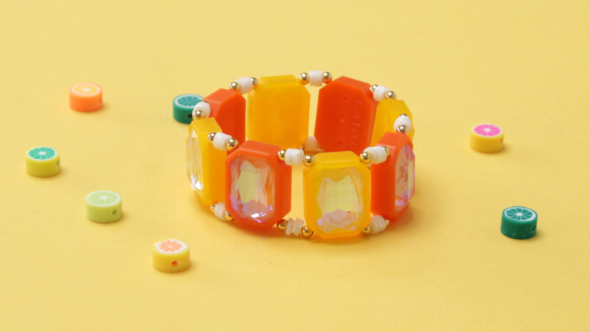 Elastic bracelets with citrus crystals and beads : Step 2