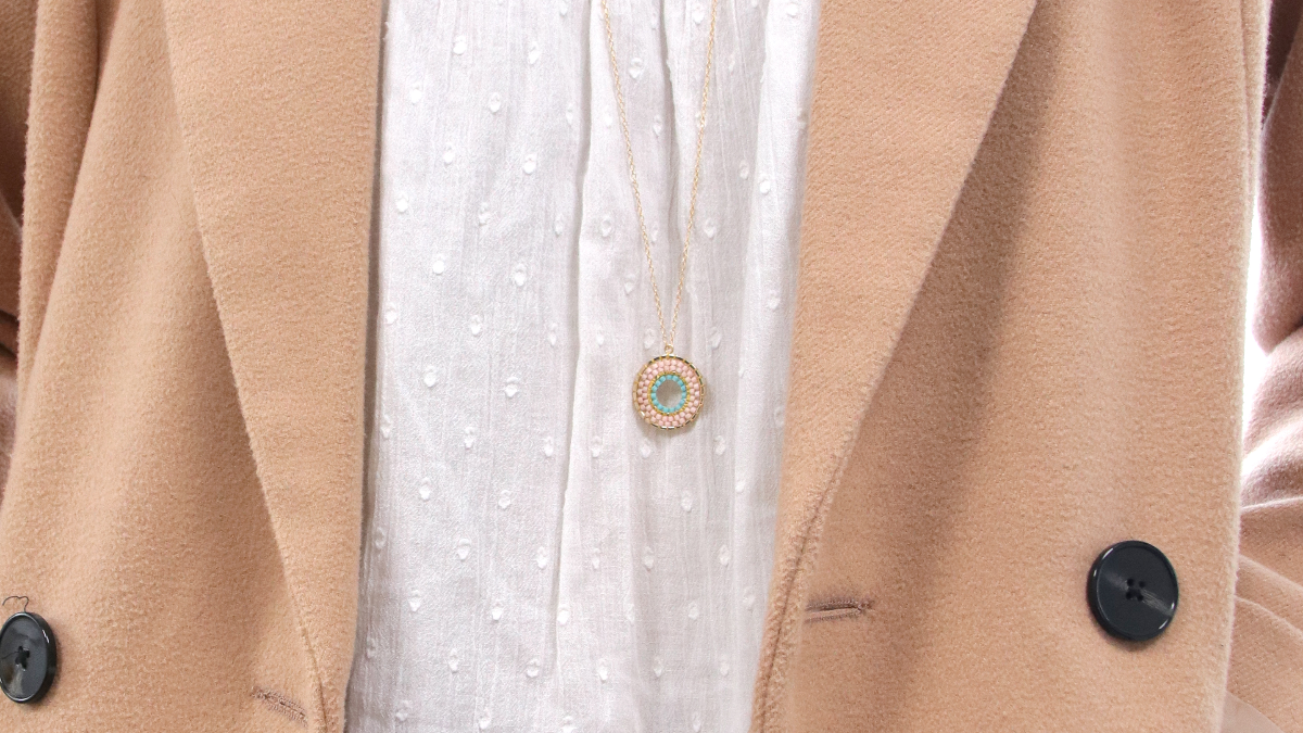 Schema Miyuki necklace with round Brick Stitch pendant Schema Miyuki necklace with round Brick Stitch pendant