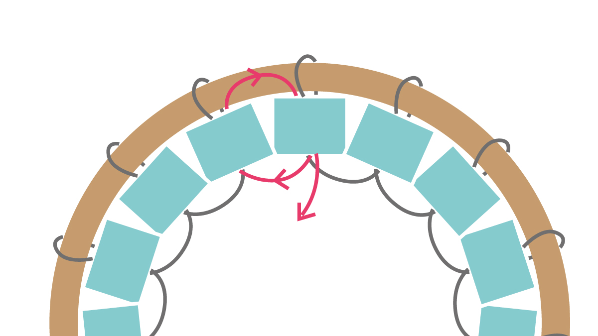 Miyuki necklace with round Brick Stitch pendant : Step 4 Miyuki necklace with round Brick Stitch pendant : Step 4