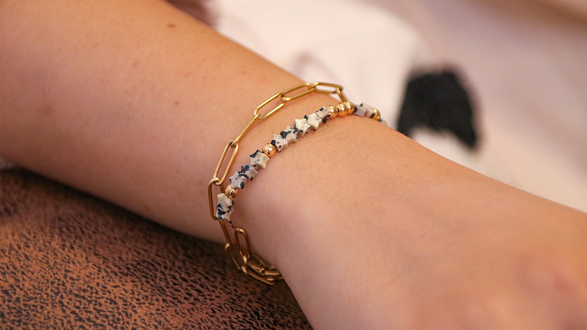 Dalmatian Jasper star bracelet with stainless steel rectangular chain