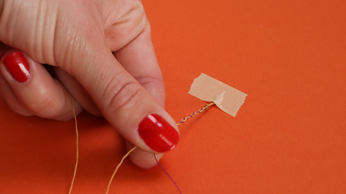 Summer bracelet with cowrie shells, seed beads and eye : Step 1 Summer bracelet with cowrie shells, seed beads and eye : Step 1