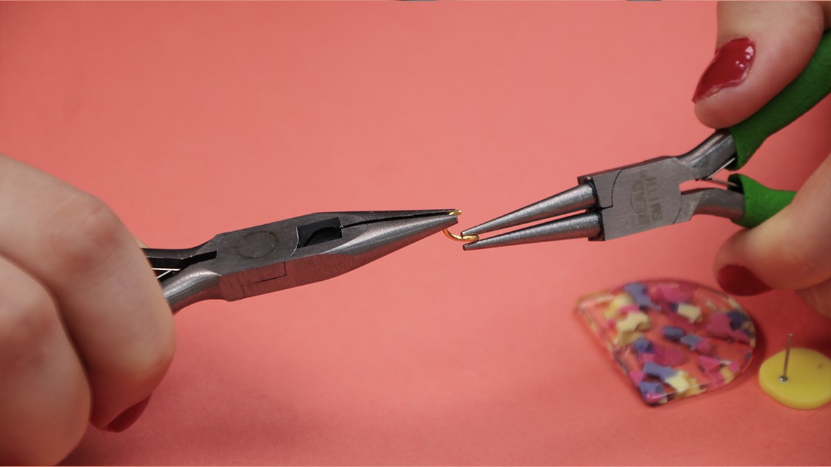 Colorful DIY earrings for beginners : Step 2