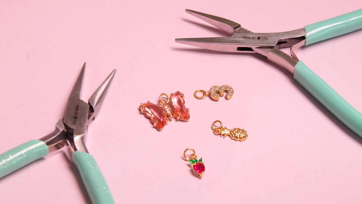 Mini creoles and fancy charms : Step 3