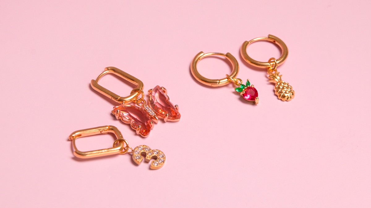 Mini creoles and fancy charms : Step 4