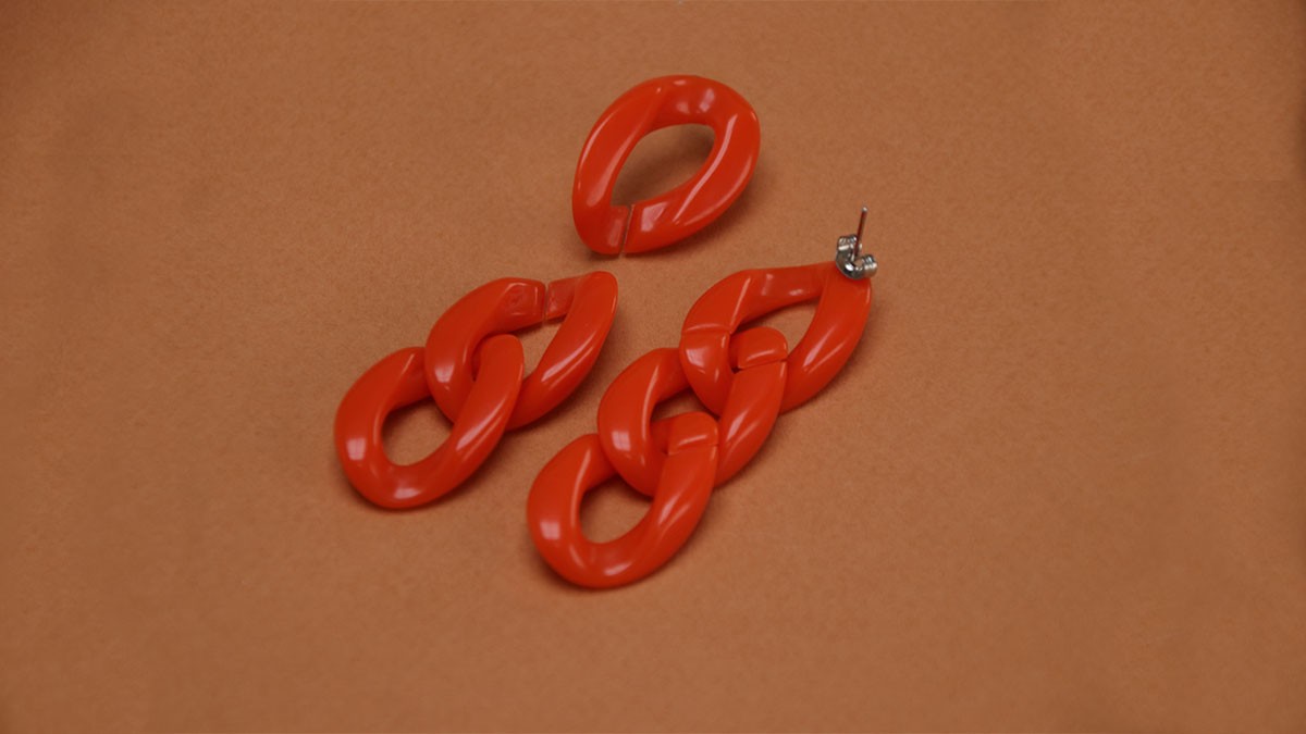 Acrylic necklace tutorial : Step 5 Acrylic necklace tutorial : Step 5