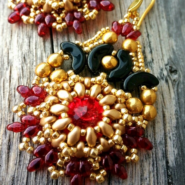 Earrings with MiniDuo, Arcos® and PureCrystal ® cabochon