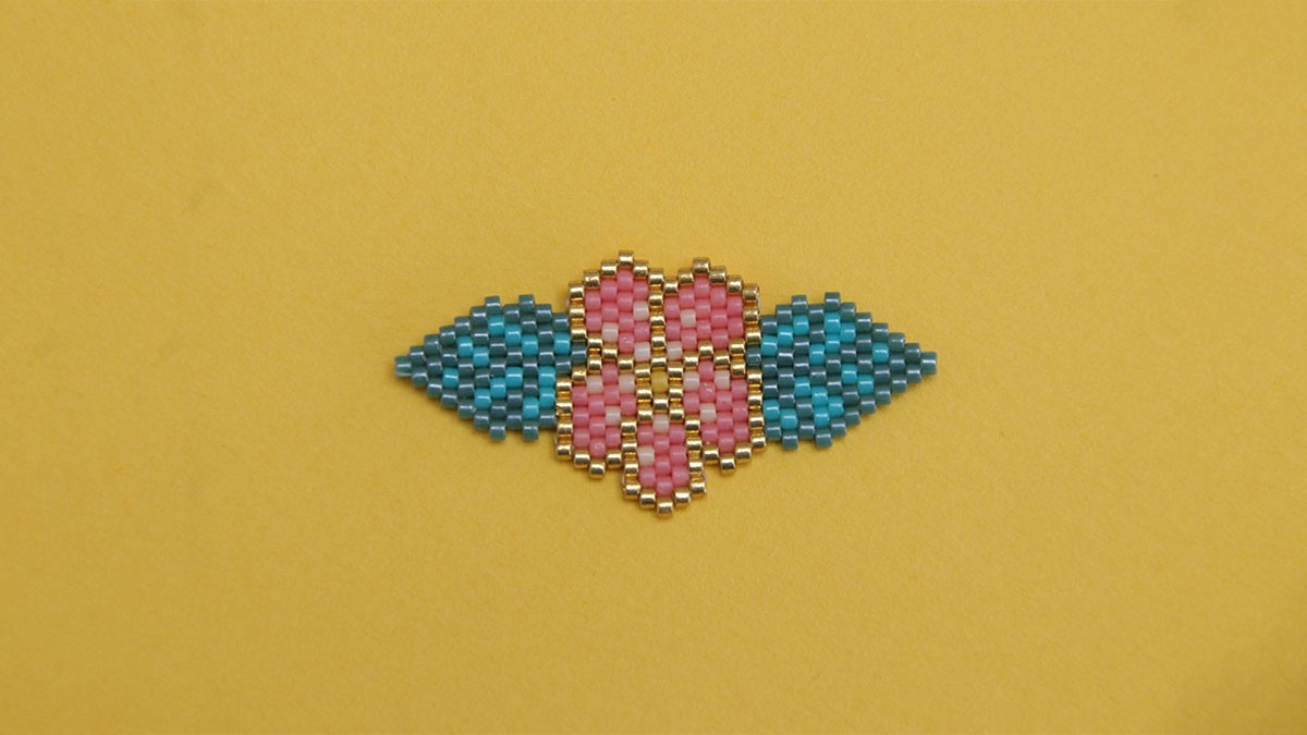 DIY bead weaving for summer in brick stitch : Step 2
