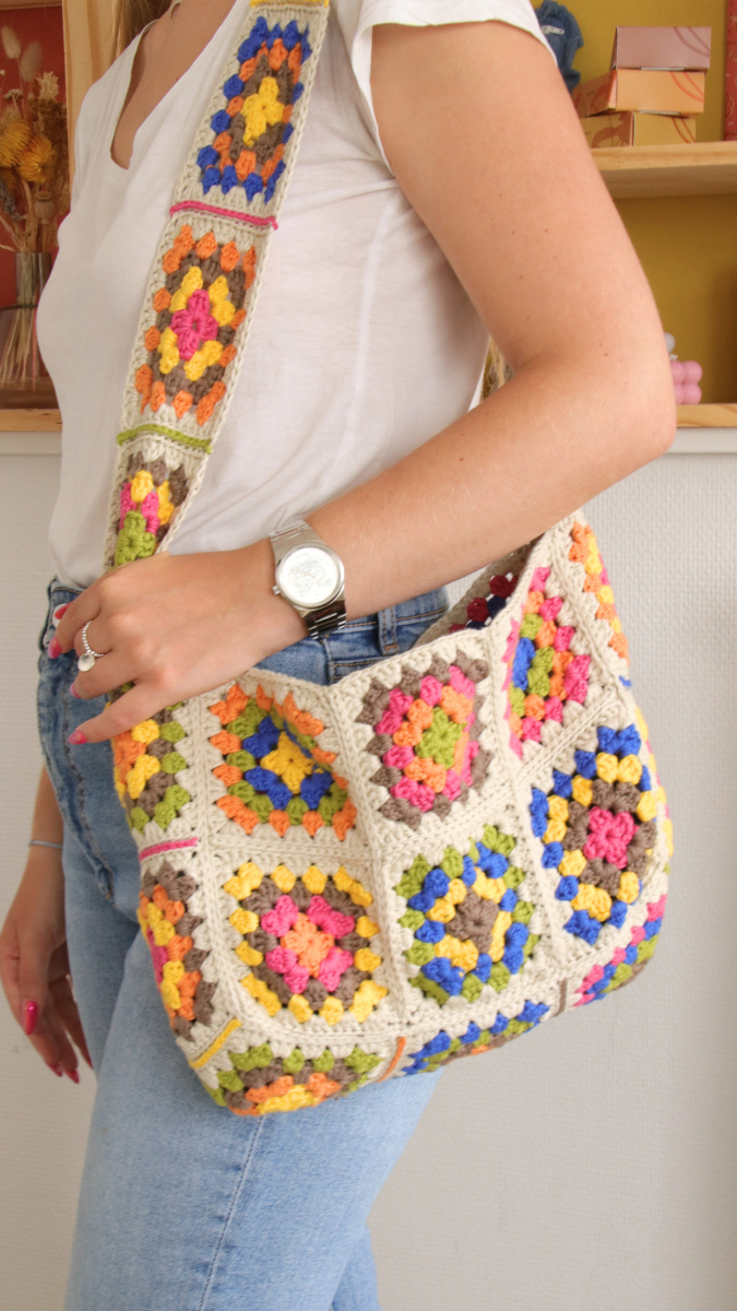 Granny square crochet bag tutorial