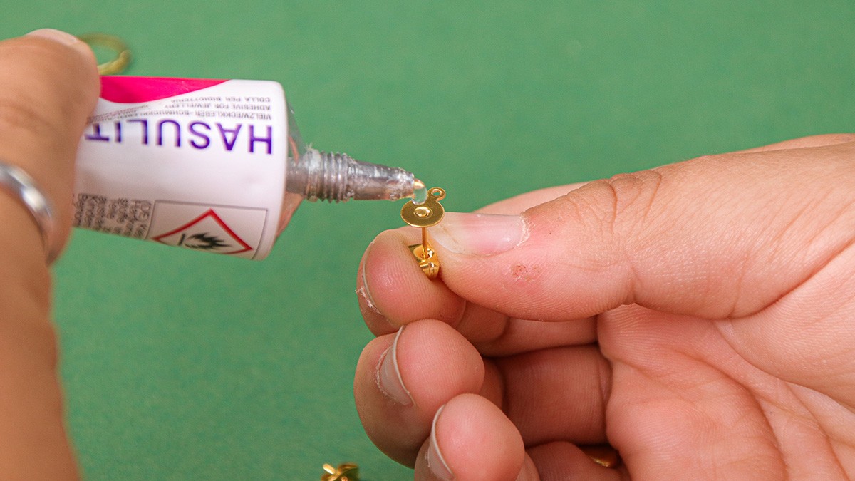 Easy tutorial, mismatched quartz gemstone earrings : Step 1 Easy tutorial, mismatched quartz gemstone earrings : Step 1