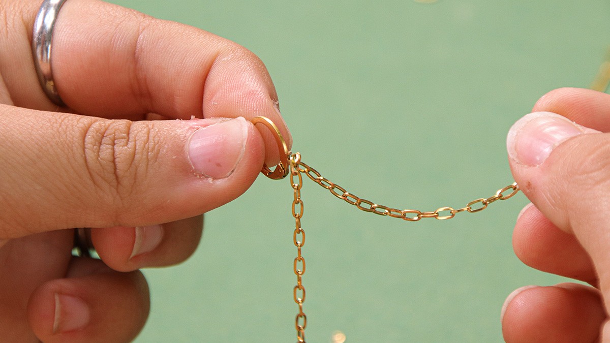 Easy tutorial, mismatched quartz gemstone earrings : Step 7 Easy tutorial, mismatched quartz gemstone earrings : Step 7