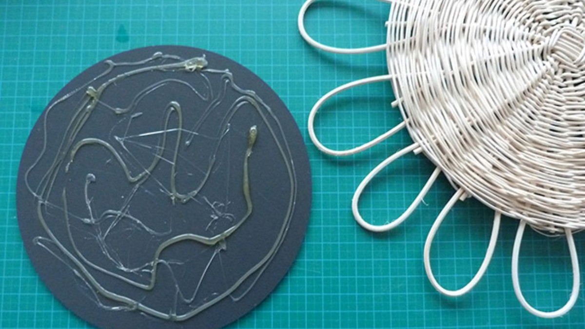 Easy DIY - Rattan mirror : Step 9 Easy DIY - Rattan mirror : Step 9