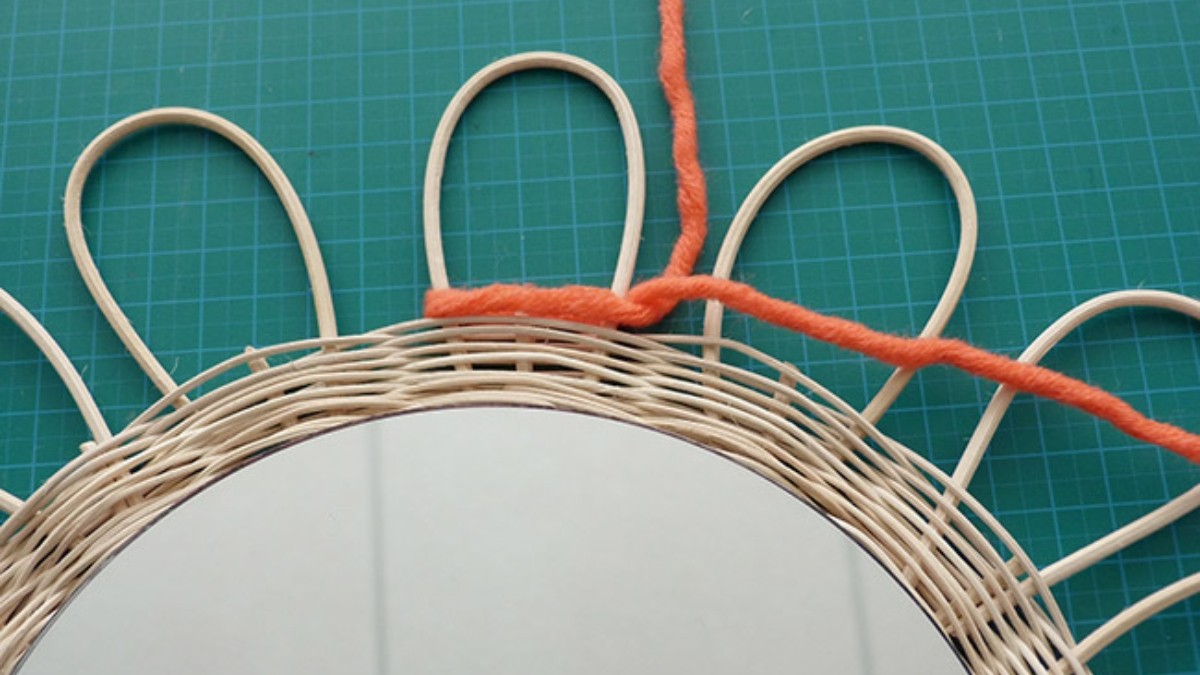 Easy DIY - Rattan mirror : Step 10 Easy DIY - Rattan mirror : Step 10