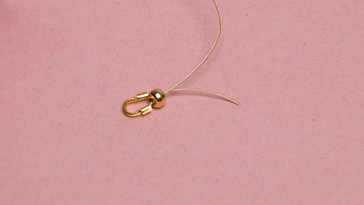 Holiday necklace with Polaris glitter beads and rhinestone rondelles : Step 2