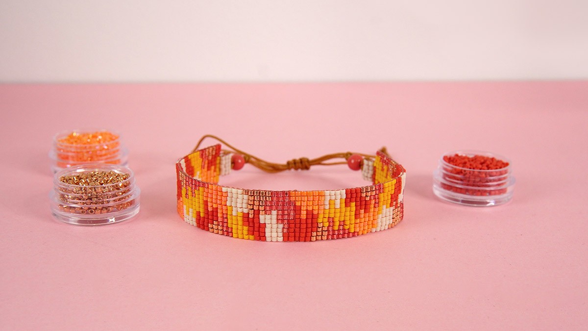 Miyuki loom bracelet with pearl tabs and sliding clasp Miyuki loom bracelet with pearl tabs and sliding clasp